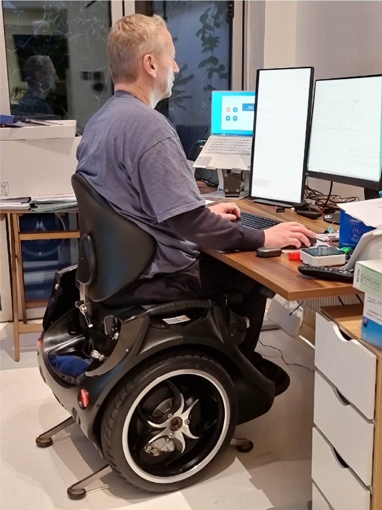 The Omeo empowers professionals to focus on their work, not their mobility